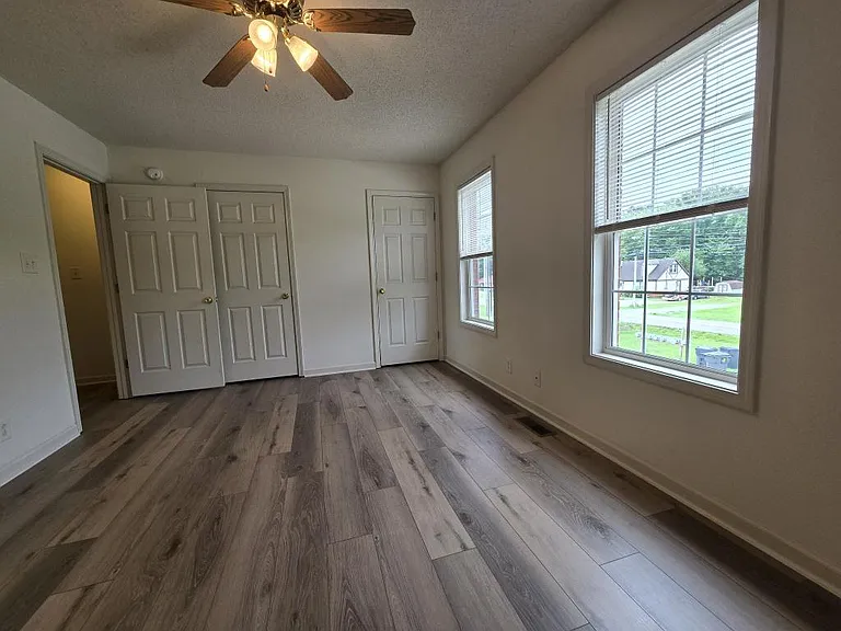 237 Stateline Rd — Photo 15