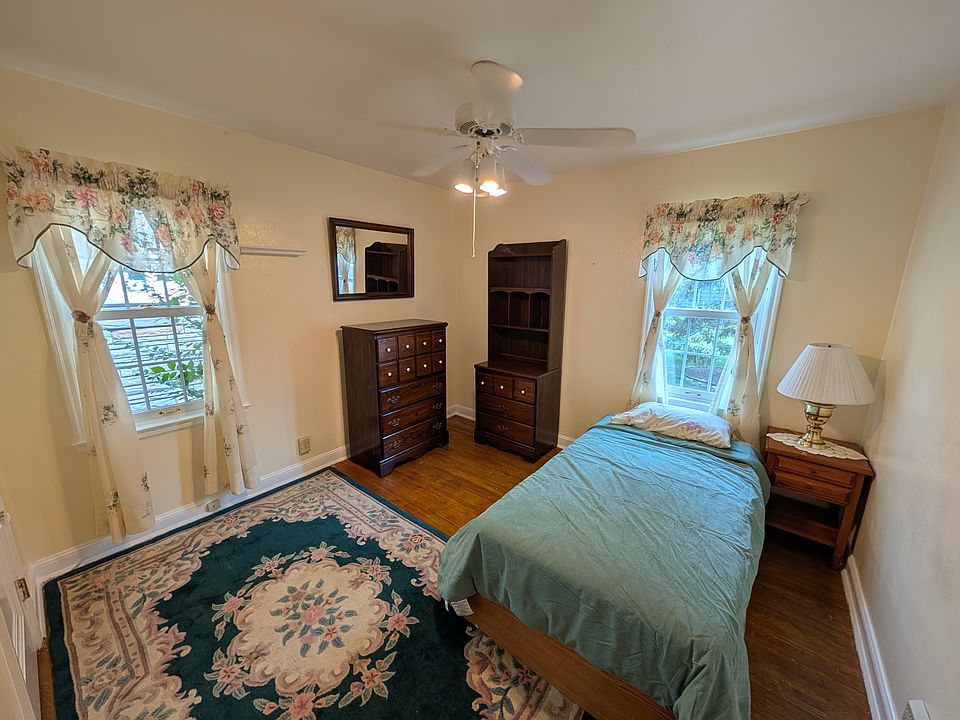 Bedroom #1