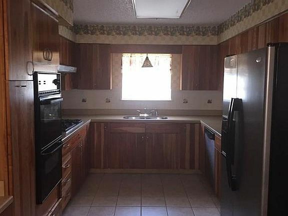 5th image of 614 Flamingo Way