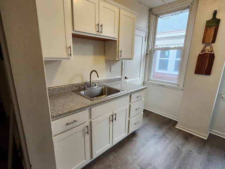 4127 Murray Ave — Photo 2