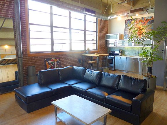 3rd image of 1850 Industrial St APT 401