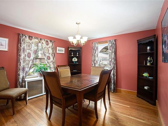 3rd image of 128 Puritan Ave
