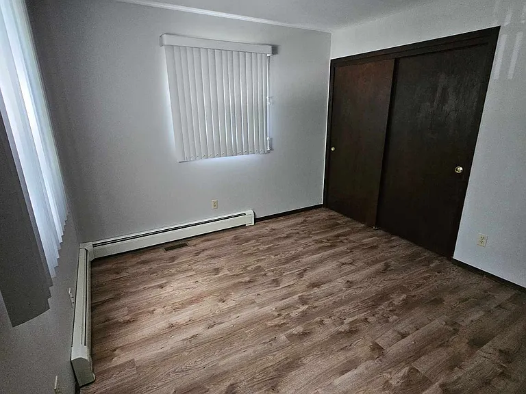 302 Merrill Ave — Photo 37