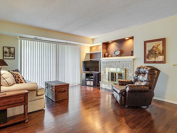 2nd image of 430 Lake View Ave APT 4C