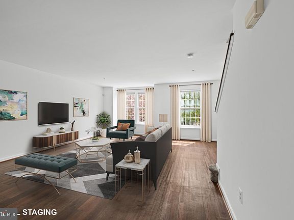 3rd image of 3 Juliana Cir W