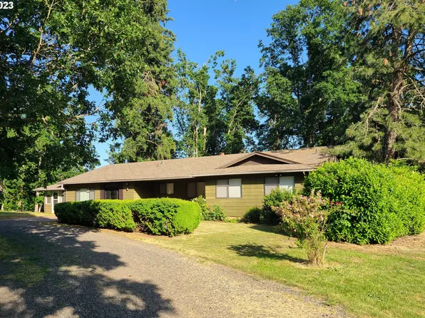 6020 Valley View Rd NE, Silverton, OR 97381