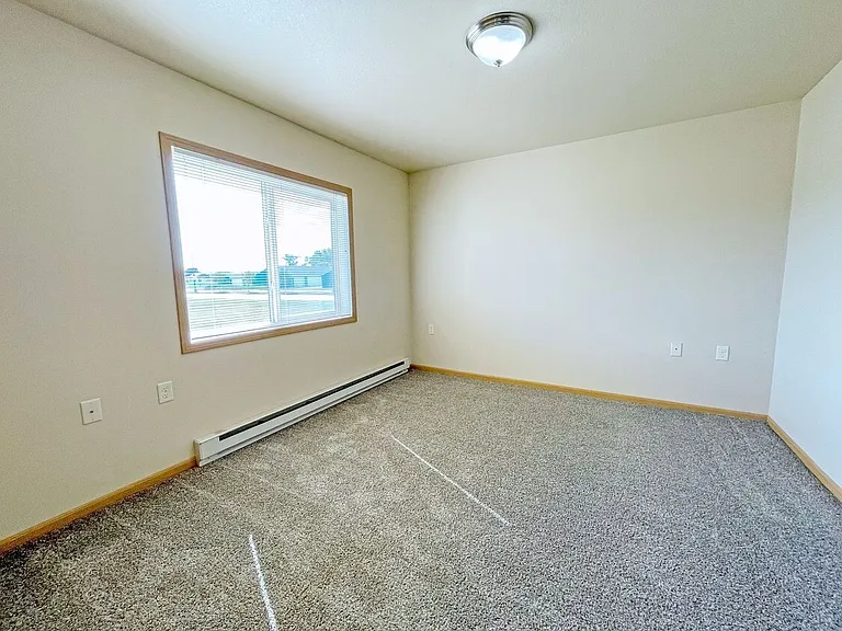 Northern Plains Apartments — Photo 8