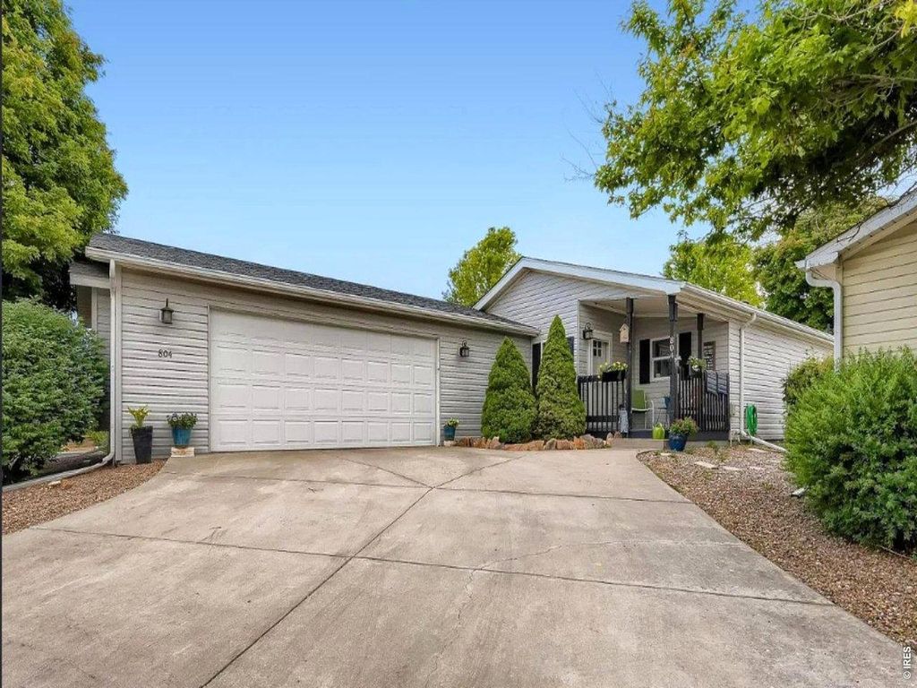 804 S Sunchase Dr