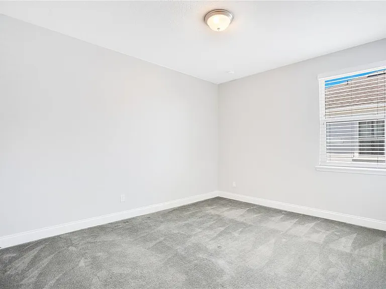 13101 Gabor Ave — Photo 15