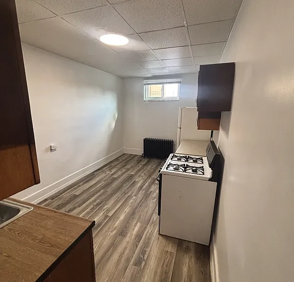 809 Broadway Ave #2 — Photo 5