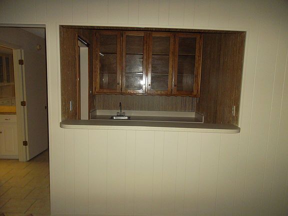3rd image of 1316 Woodvale Dr