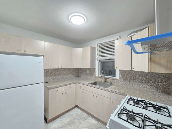 443 Home Ave FLOOR 2