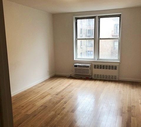 5th image of 30-44 29th St