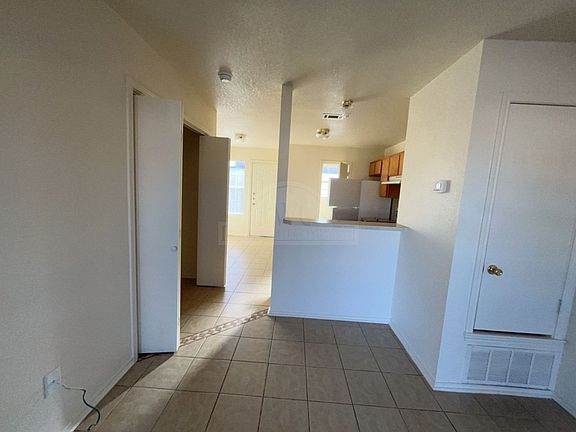 4th image of 4410 Jeff Scott Dr APT B