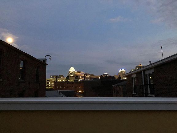 5th image of 207 Woodward St