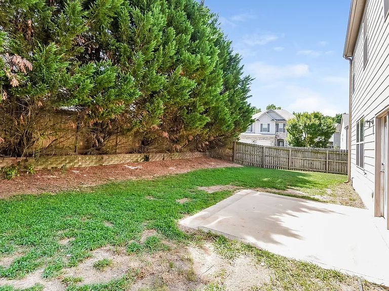 741 Collingsworth Ln — Photo 17