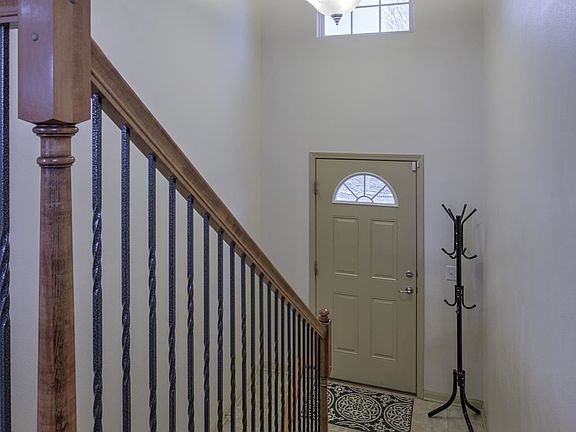 5th image of 14258 Newport Ave