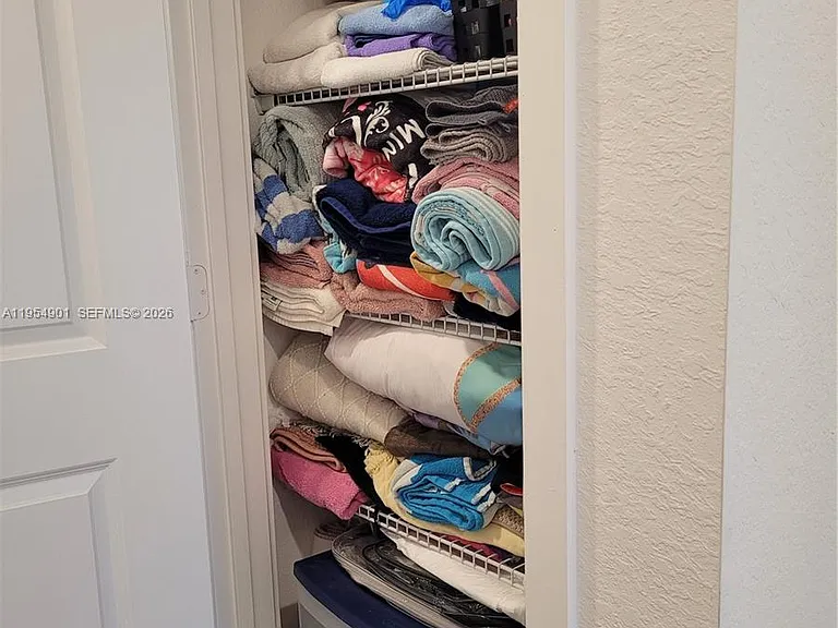 1015 SE 24th Ter #1015 — Photo 29
