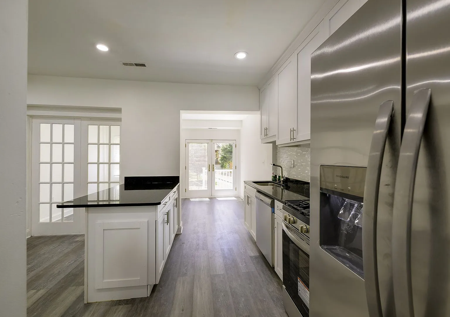 Charming & Renovated Petworth Rowhouse with Parking - Available Now! — Photo 3
