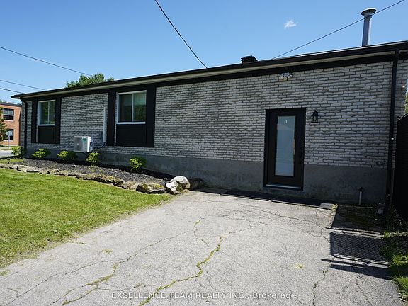3rd image of 616 Surgenor St