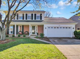 1417 Huntington Dr, Mundelein, IL