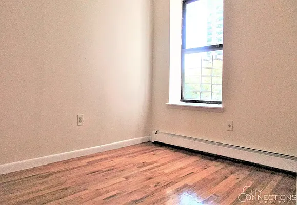 Rented by City Connections Realty | media 15