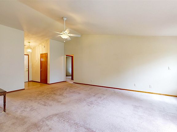 5th image of 2340 Hawk Drive