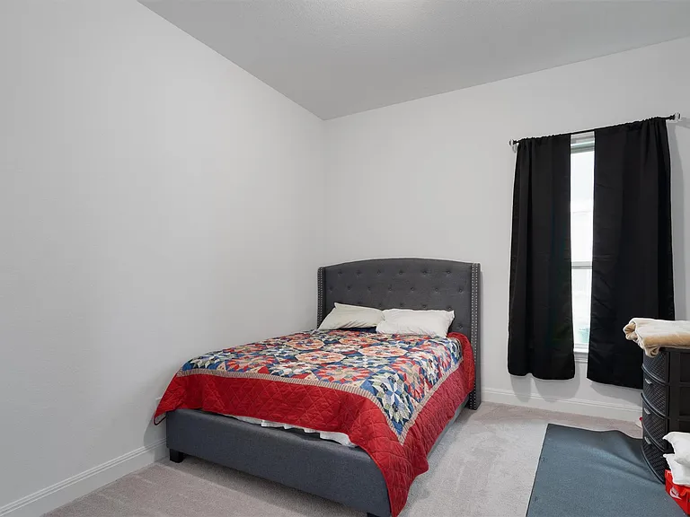 504 Pulitzer Dr — Photo 31