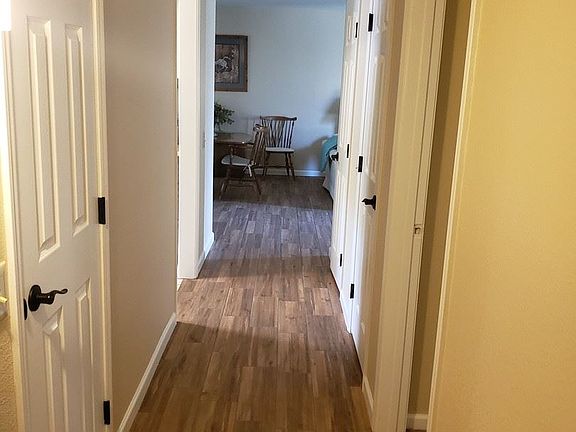 5th image of 18011 N 134th Dr