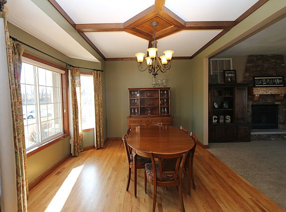 4th image of 8905 Whispering Oaks Trail