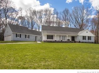 75 Deer Run Rd, Woodbridge, CT 06525