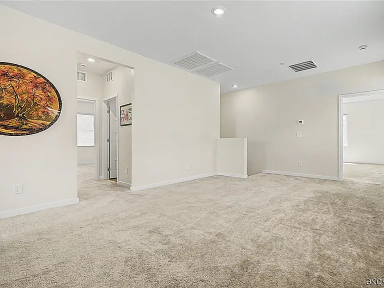 481 Daphne Ter — Photo 10