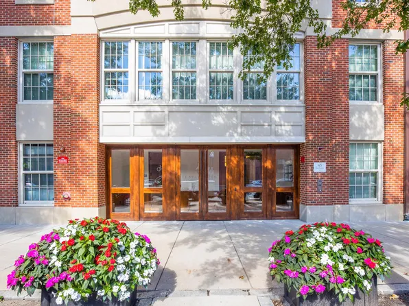 45 1st Ave #211, Charlestown, MA 02129