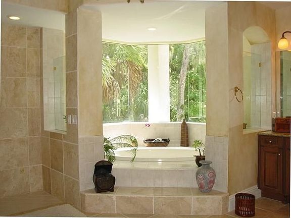 5th image of 5002 Waydale Ln