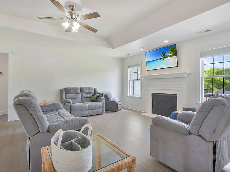 202 Weeping Hollow Ct — Photo 20
