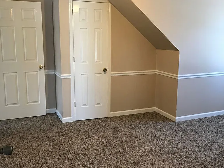 2563 Carriage Dr #B — Photo 13