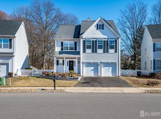 9 Marion Dr, Plainsboro, NJ 08536