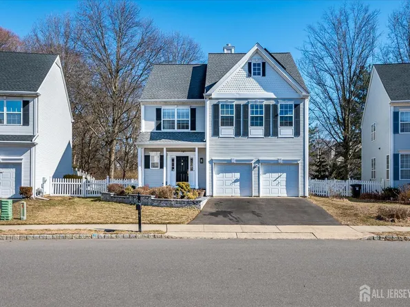 9 Marion Dr, Plainsboro, NJ 08536