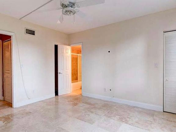4th image of 3582 NE 171st St APT 302