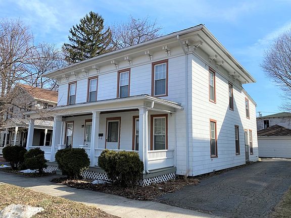 2nd image of 107 E 8th St