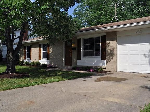 2nd image of 930 Cambridge Dr