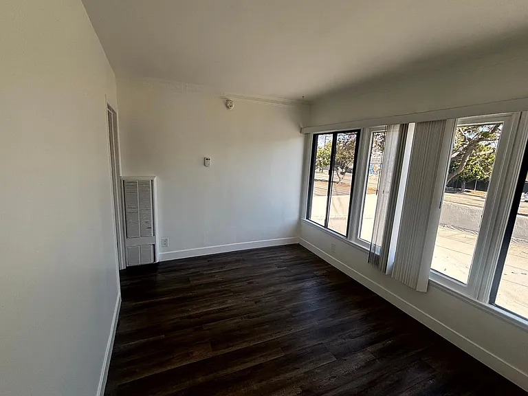 5623-5633 W Venice Blvd — Photo 21