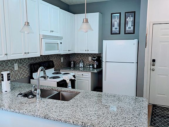 5th image of 500 River Oak Dr. #58N