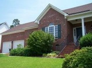 1717 Royal Gorge Rd, Fayetteville, NC 28304