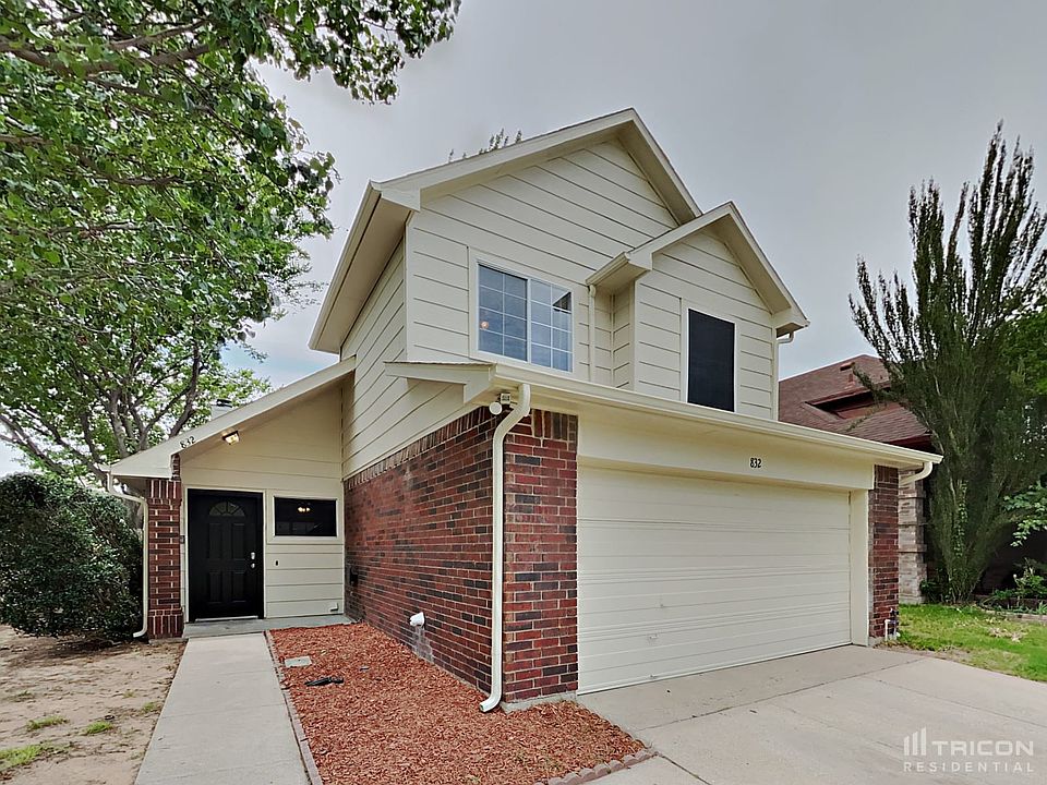1st image of 832 Bentree Dr