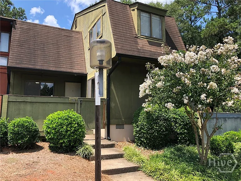 174 Woodstone Dr — Photo 1