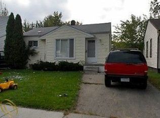 126 E Barrett Ave, Madison Heights, MI 48071