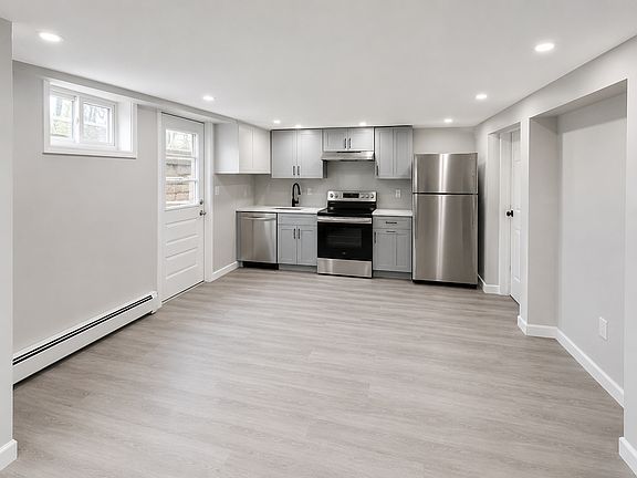 3rd image of 3462 Ella Rd #2