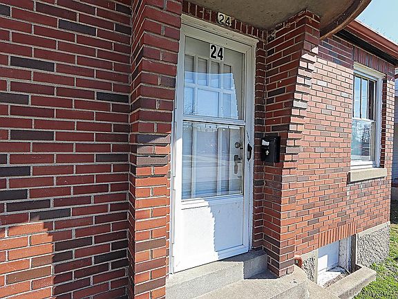 3rd image of 24 N Hanover St
