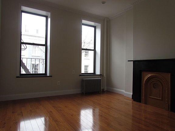 2nd image of 171 Sullivan St APT 6